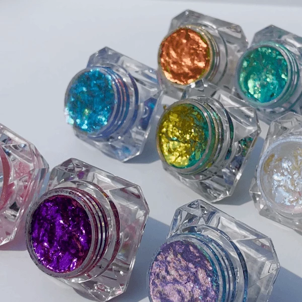 Danessa Myricks Beauty Infinite Chrome Flakes 5 Danessa Myricks Beauty Infinite Chrome Flakes