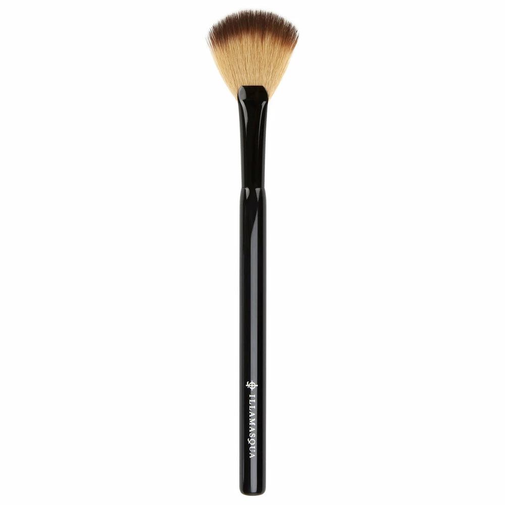 Illamasqua Highlighter Fan Brush Kits & Tools 1 Illamasqua Highlighter Fan Brush Kits & Tools