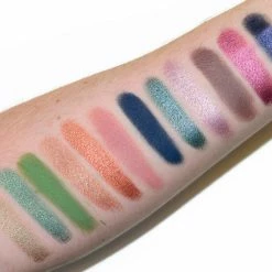 Sydney Grace X Temptalia On The Horizon Eyeshadow (LIGHT) Palette 8 Sydney Grace X Temptalia On The Horizon Eyeshadow (LIGHT) Palette